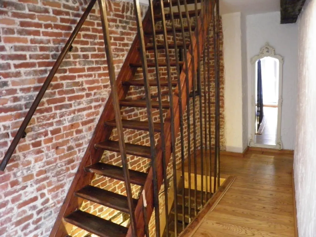 Spacious Duplex In Brussels Historical Center 0*,
